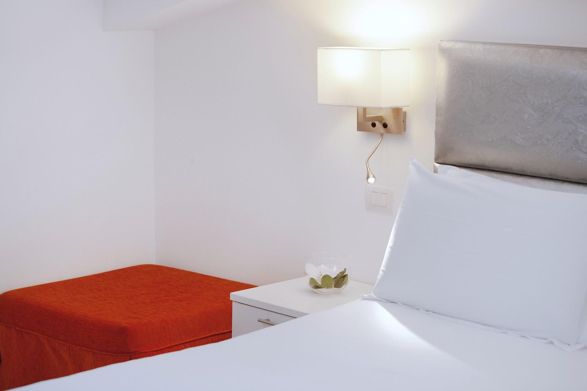 Palazzo Tasso Bed & Breakfast ซอร์เรนโต ภายนอก รูปภาพ