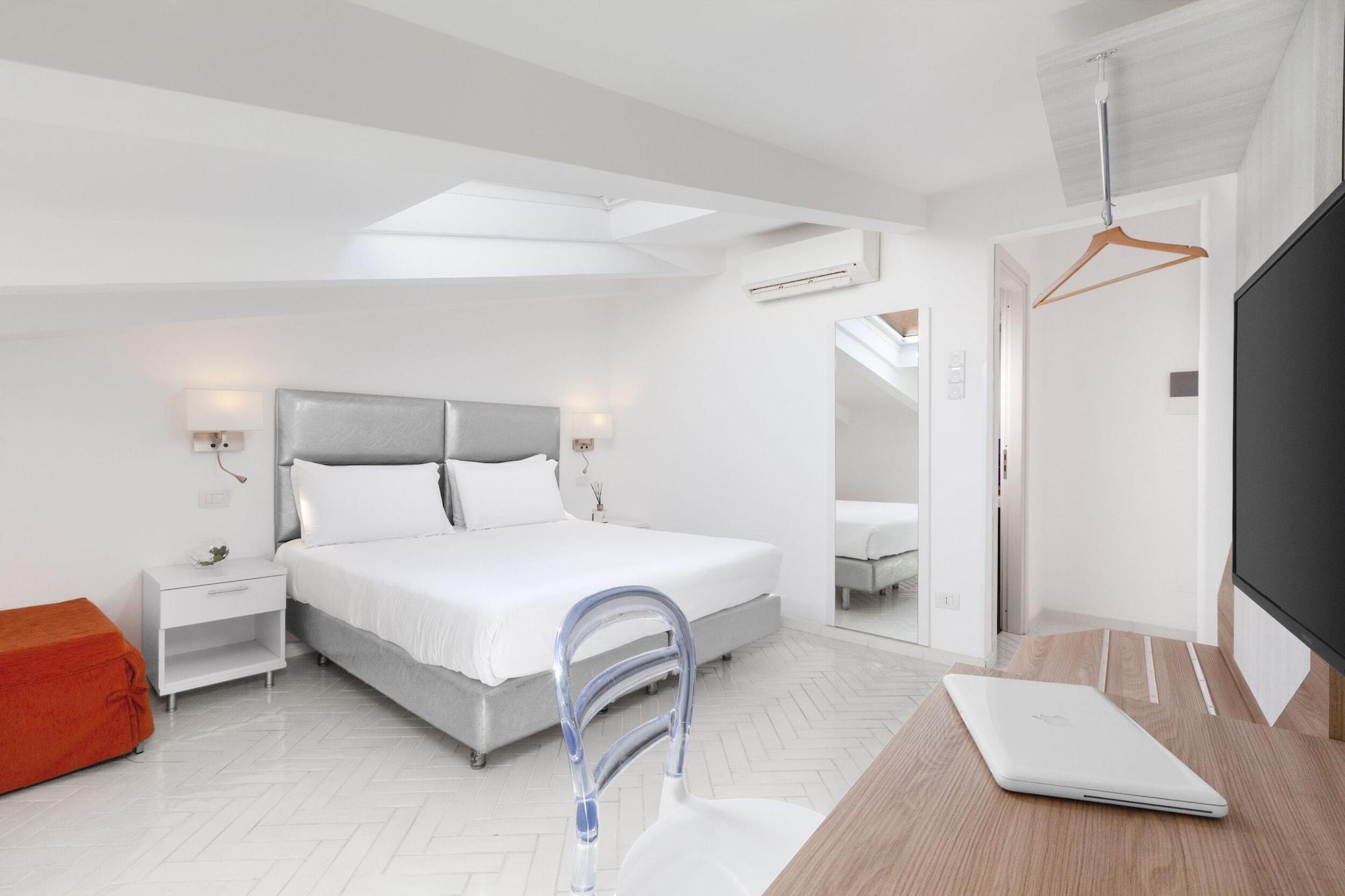 Palazzo Tasso Bed & Breakfast ซอร์เรนโต ภายนอก รูปภาพ
