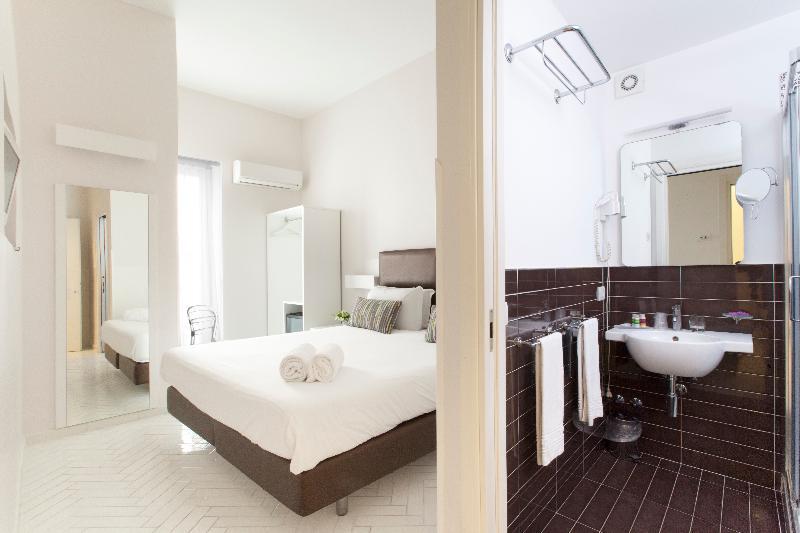 Palazzo Tasso Bed & Breakfast ซอร์เรนโต ภายนอก รูปภาพ